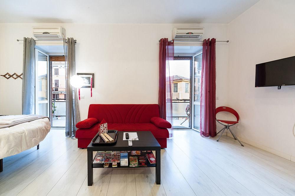 Luna Home โรม ภายนอก รูปภาพ